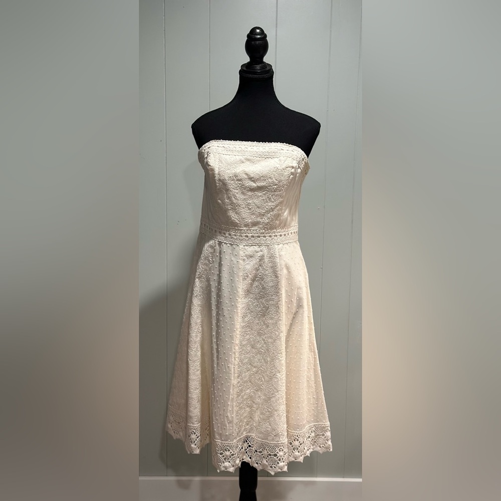 Strapless dress